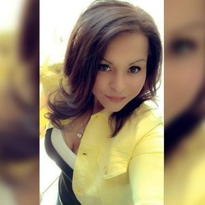 Meet your Posher, Stephanie